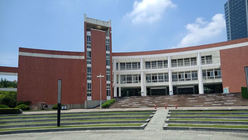 上海电子元器件厂家排名背后的考量因素**