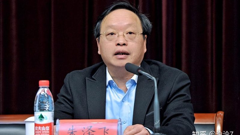 揭秘贴片电阻与电容：规格参数差异解析